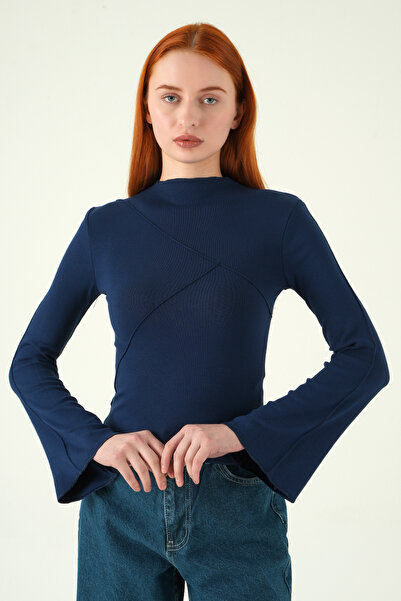 Rays Bluză Laci guler rotund Pre-îmbrăcată 8238A