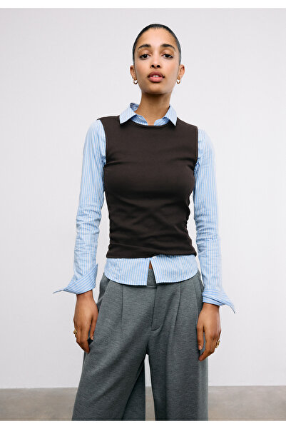 Stradivarius Basic Sleeveless T-Shirt