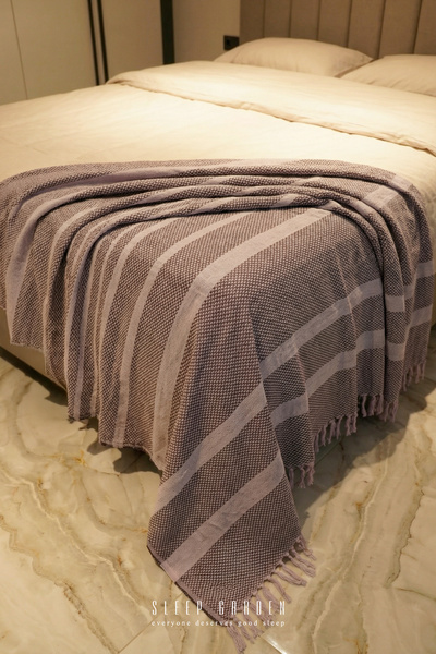 Sleep Garden Yatak Örtüsü & Pike