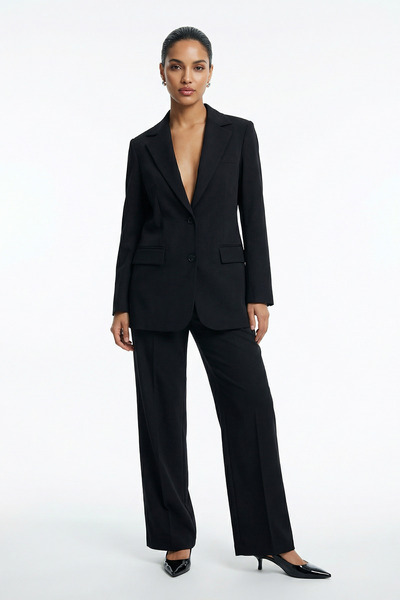 Setre Black Buttonless Jacket with Pocket Detail and Comfortable Cut