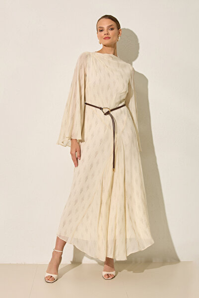 Setre Krem Yaka Ve Kol Detaylı Desenli Kemerli Midi Boy Elbise