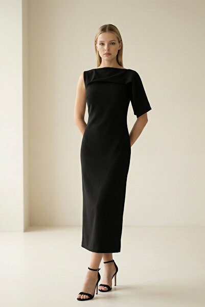 Setre Black Full-Fit Midi Dress with Shoulder and Collar Detail