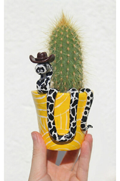 Bi'şeyler Concept El Yapımı Seramik Sarı Saksı - Kovboy Şapkalı Siyah Beyaz Y...