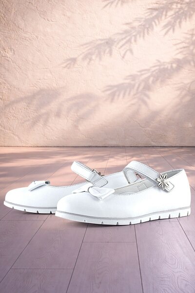 Rakerplus Genuine Leather White Velcro Flower Detailed Girls' Ballerina Shoes