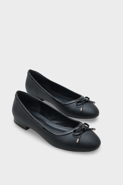 Capone Outfitters حذاء فلوري نسائي بكعب قصير