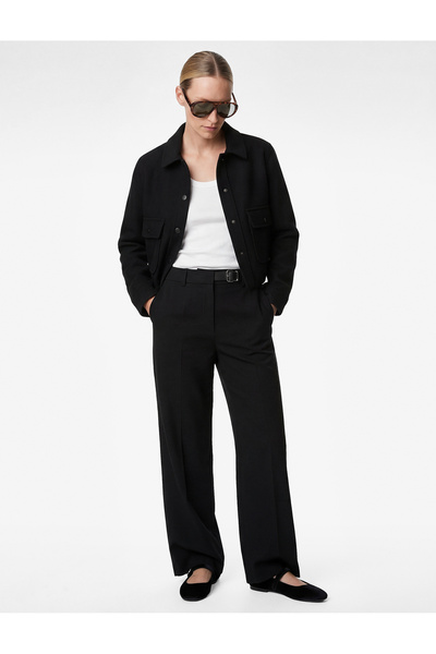 Koton Με τσέπες Παντελόνι από ύφασμα με φαρδιά μπατζάκια, μήκους μισού Με λεπ...