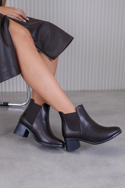 Stil Durağı حذاء ألين ذو كعب 5 سم موديل زارا قصير باللون البني