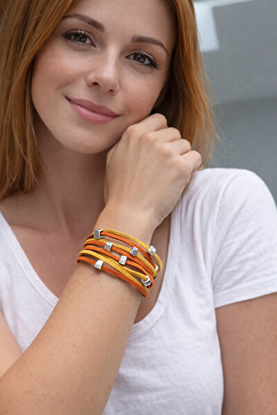 Kutcha Accessories Kadın Turuncu Ve Hardal Rengi Süet Boncuk Detaylı Bileklik