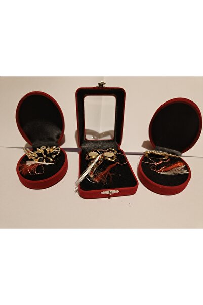 Nu 3 seturi broșă și bratara în cutie de catifea