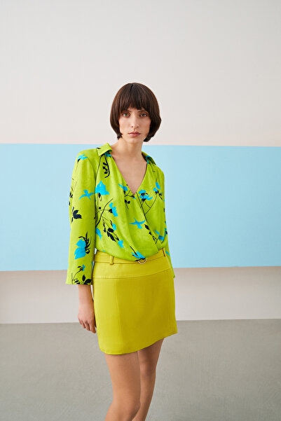 Jus De Pommes YEŞİL ÇİÇEK DESENLİ V YAKA UZUN KOLLU BLUZ