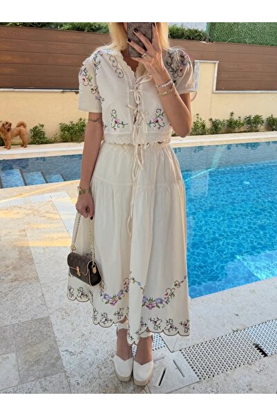 Lavanta Tekstil Güpür Dantel Detaylı Çiçek Nakışlı Gömlek Etek Takım