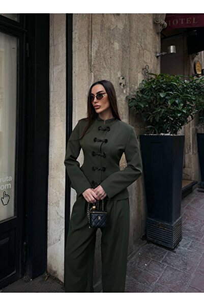 Julidress Хаки Наполеон сако с ревери и панталони Дизайн на горната и долната...