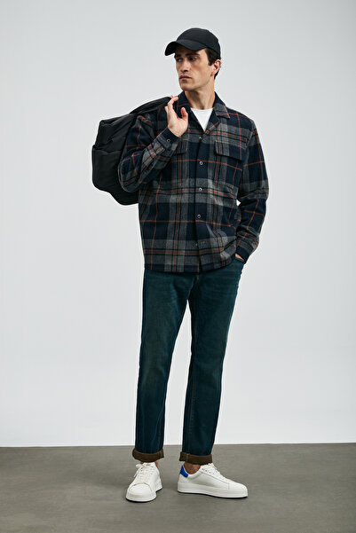 Lufian بنطلون تيموثي سبورت جينز للرجال بقصة ضيقة باللون الأزرق