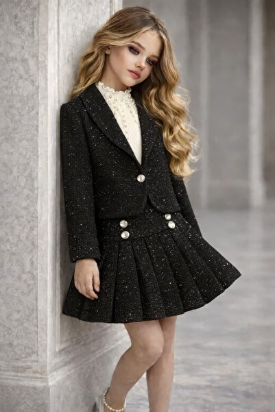 By Feyza Kids Collection Set fustă și jachetă din tweed cu nasturi perlați pe...