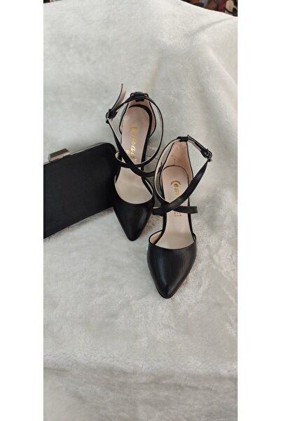 ÇİĞDEM KUNDURA ÇİĞDEM SİYAH ÇAPRAZ BANTLI SİVRİ BURUN TOPUKLU AYAKKABI (CMY A...