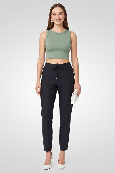 Lacoste Women Regular Fit Plain Skinny Pants, Marine Navy