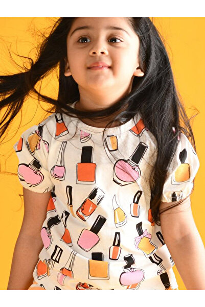 Anthrilo By Styli تي شيرت بطبعة رسومية لطلاء الأظافر