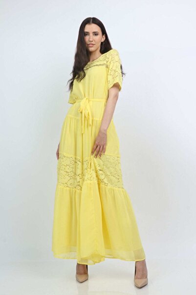 Nichii فستان ماكسي أصفر سادة بحزام