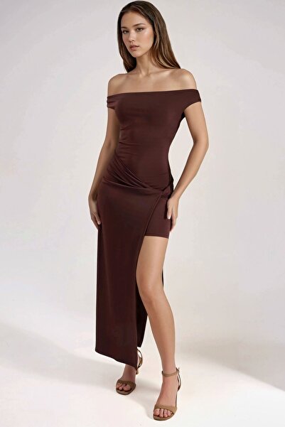 Hiccup Omuzları Açık Yırtmaç Detaylı Maxi Elbise