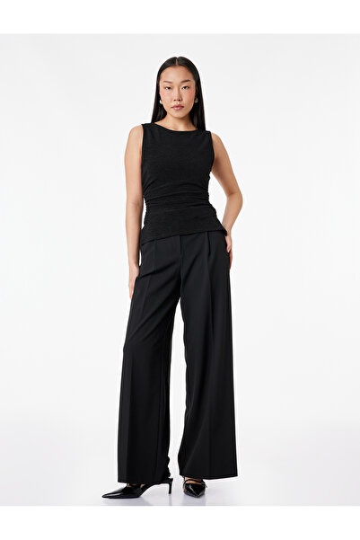 Koton Slim Fit Drape Detailed Crew Neck Textured Sleeveless Blouse