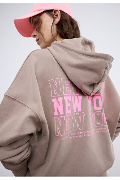 Stradivarius Hoodie with washed effect print