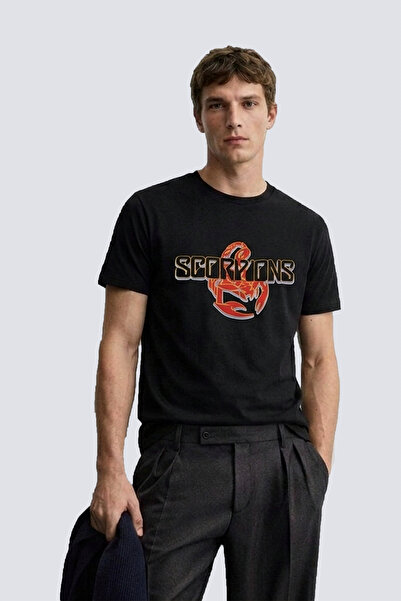 Tişört Mania تي شيرت مطبوع بقصة عادية للجنسين 100% قطن - سكوربيونز - RCK2960S