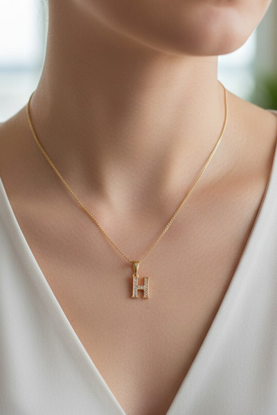 XUPING JEWELRY قلادة على شكل حرف H مرصعة بالأحجار من ستايل إنسي/كسوبينج للمجو...