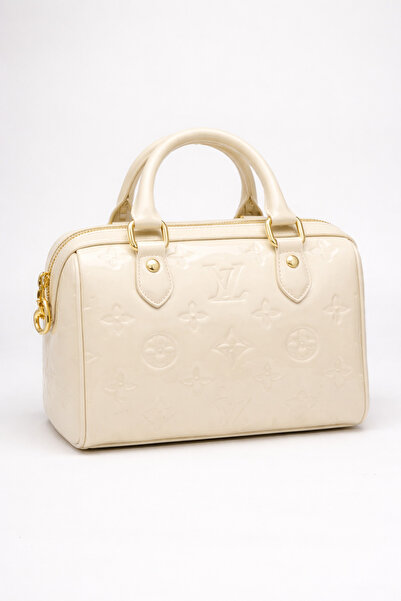 GENERAL'S A women's Clutch Bag with a luxurious, glossy design, suitable for ...