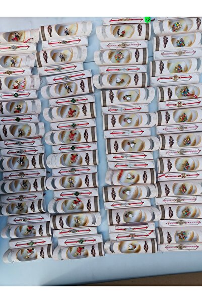 Nu Gift: string bracelet and martisor brooch