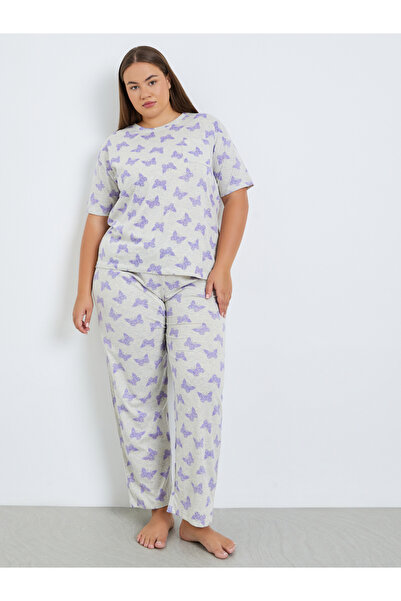 Styli Plus Size Cream Printed T-Shirt and Pyjama Set