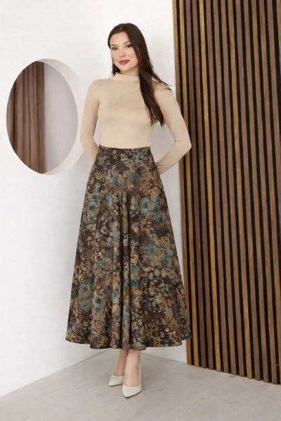 lodmela Baskılı ve Payetli Kadife Uzun Kloş Etek 6079-Kahve/Çok Renkli