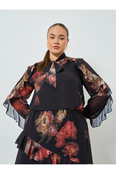 Styli Plus Size Floral Print Ruffle Blouse