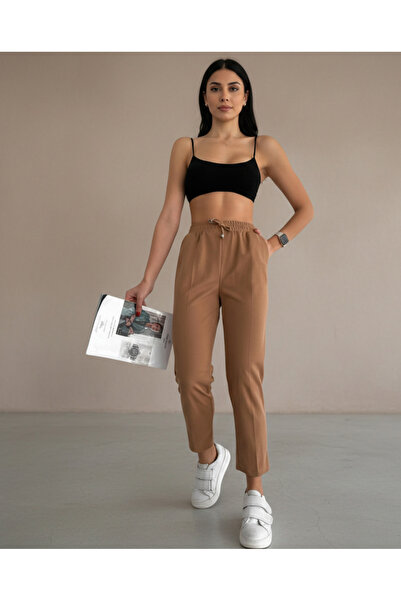 MQ Elegant women's trousers with a slim fit at the bottom, made in Turkey (MQ...