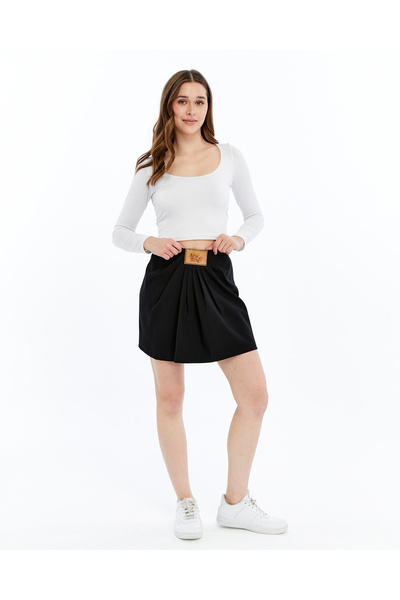 mosmi Women's Leather Plate-Detail Pleated Mini Skirt – New Season