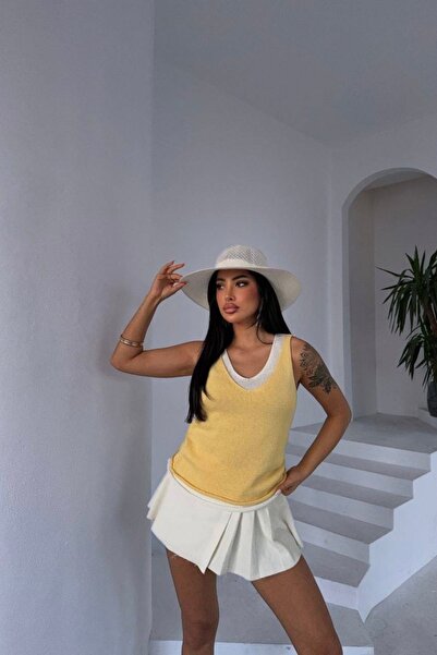 Auroveen Halter Neck Basic Knitwear Blouse Av2016