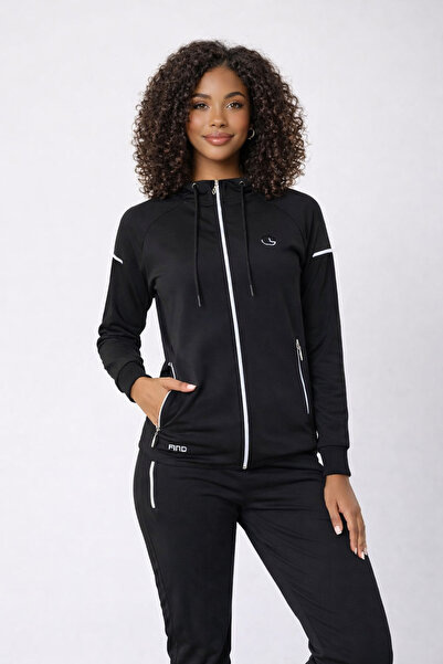 wera Rahat ve şık kadın eşofman takımı