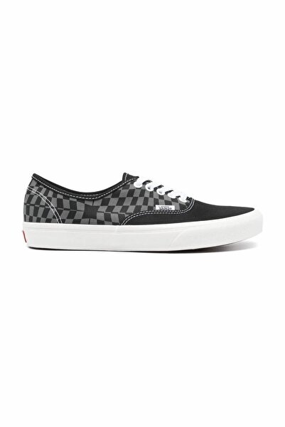 Vans حذاء رياضي وكاجوال رجالي أسود من Vero Ls VN000Y7HBA21-BLACK-Whit