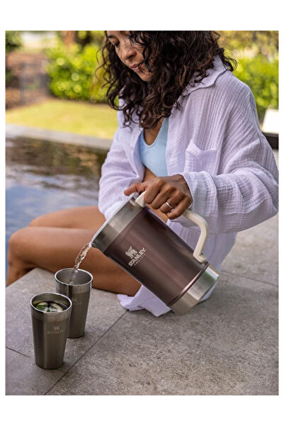 Stanley Classic Stay Chill Jug Thermos 1.9 Lt Bronze Limited Editions