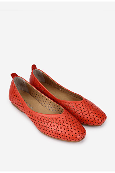 Dasha Women's red Ballet Flats made of natural Leather with perforations