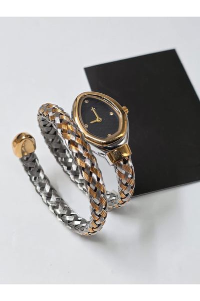 GENERAL A watch with a balanced design that blends elegance and luxury