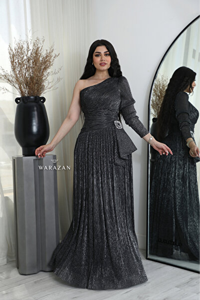 Warazan Royal evening dress for special occasions