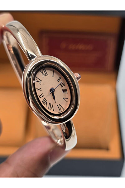 GENERAL A classic, elegant gold bracelet.