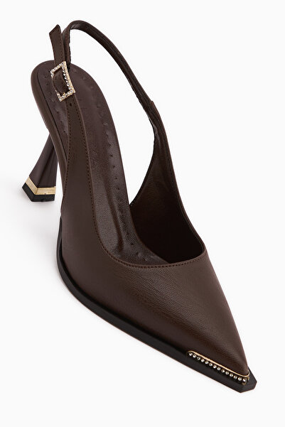 Limoya Vita Kahve Taş Detaylı Önü Kapalı Topuklu Kadın Ayakkabı