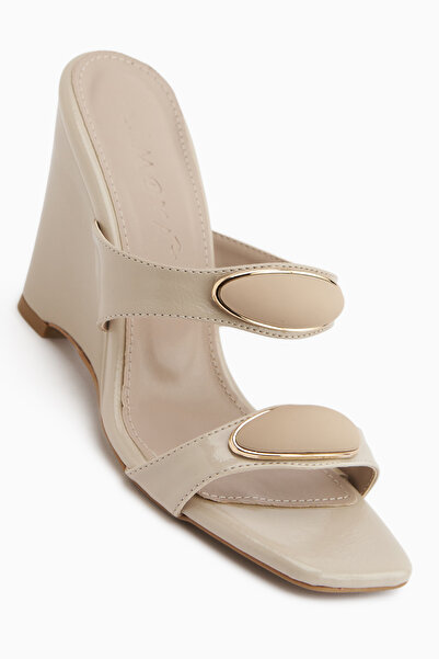 Limoya Mirsa Beige Wedge Heeled Women's Slippers