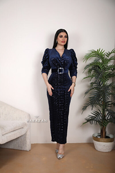 Warazan Velvet dress with a sheen, fitted sleeves.