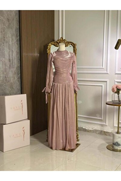 vanus fashion 6983 - A pink dress with a dazzling sheen