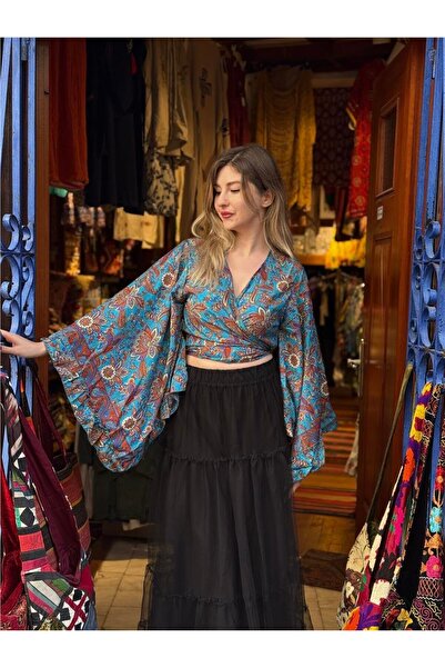 Miss Boheme Mavi Renk İspanyol Kol Çiçek Desenli İpek Bluz