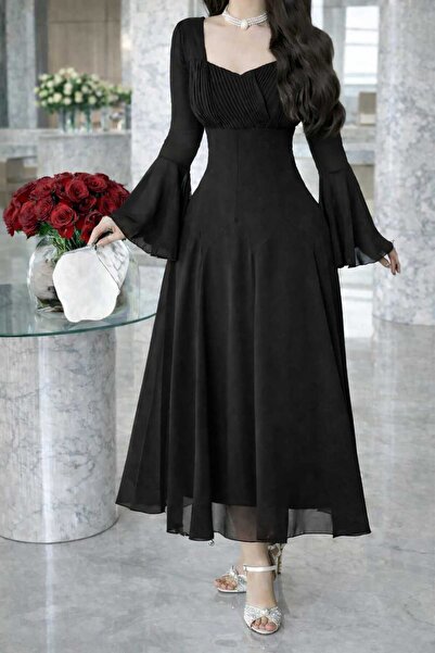 Jood A dress with soft and elegant sleeves