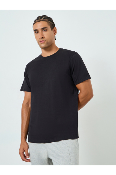 Styli Men Black Crew Neck Regular Fit T-Shirt