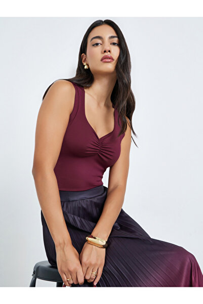 Styli Burgundy Sweetheart Neck Sleeveless Tank Top